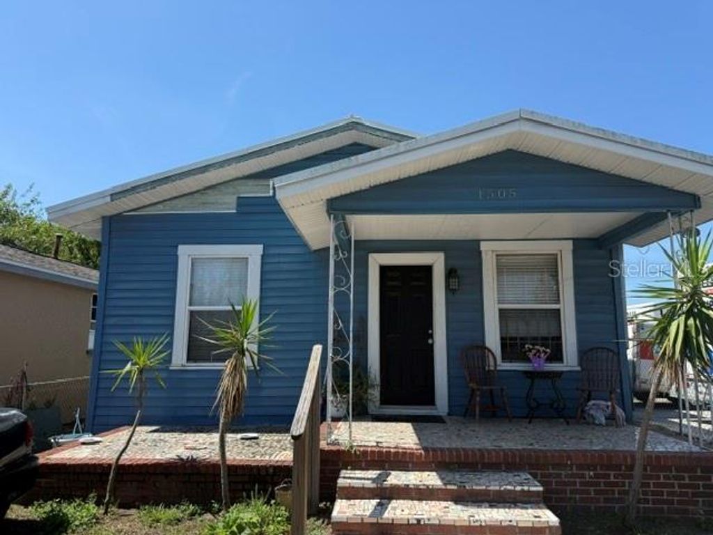 Photo of 1505 E 28th Ave, Tampa, FL 33605 (MLS # TB8512807)