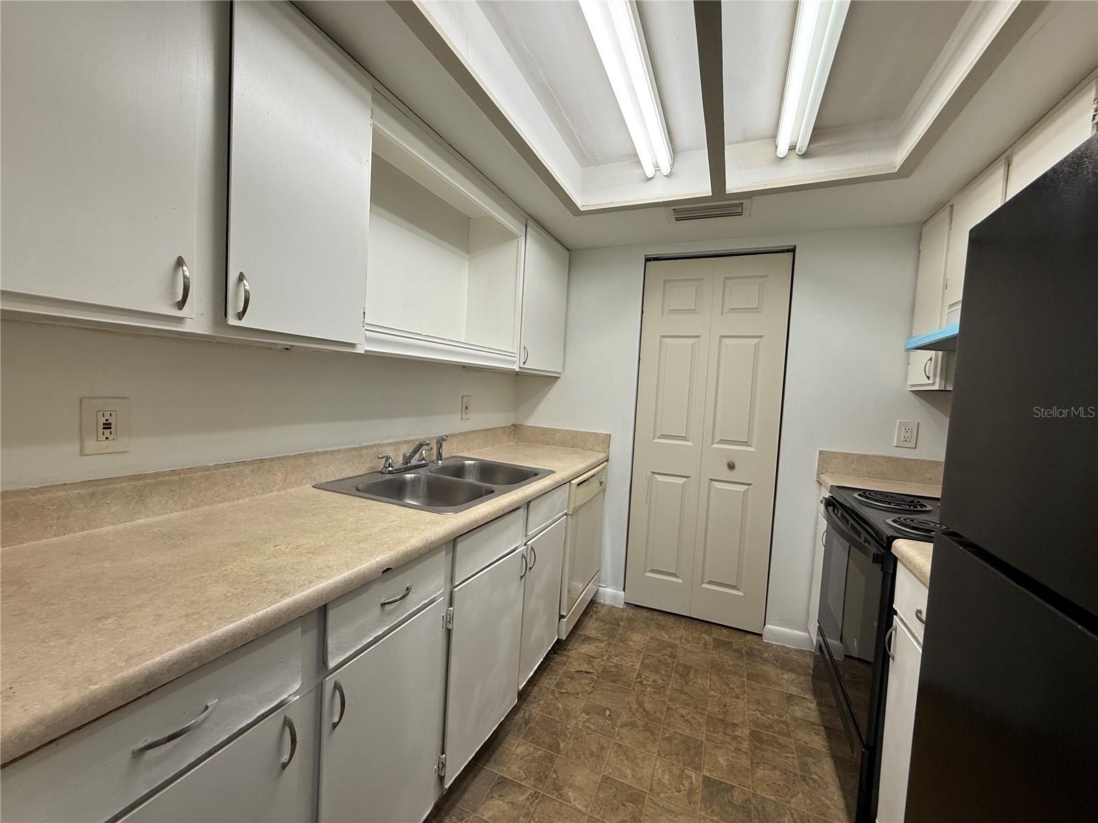 402 SW 69TH STREET