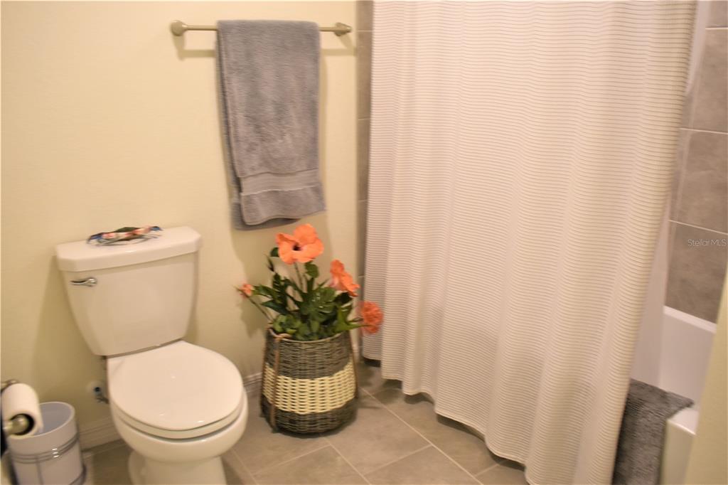 COACH HOMES 3/GRAN PARADISO PH - Residential Lease