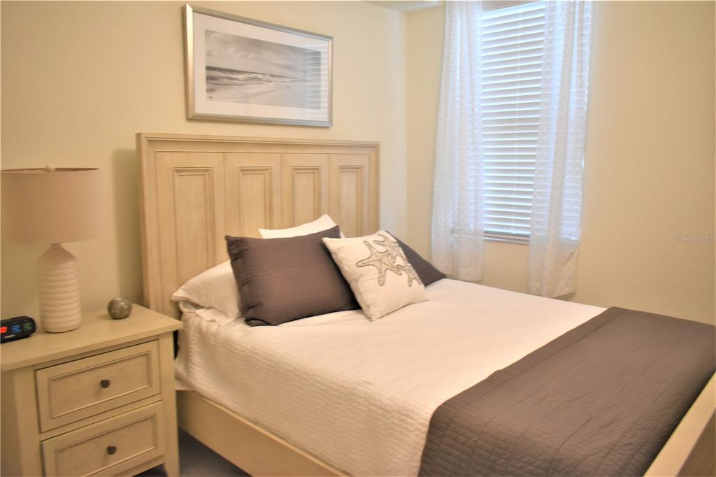 COACH HOMES 3/GRAN PARADISO PH - Residential Lease