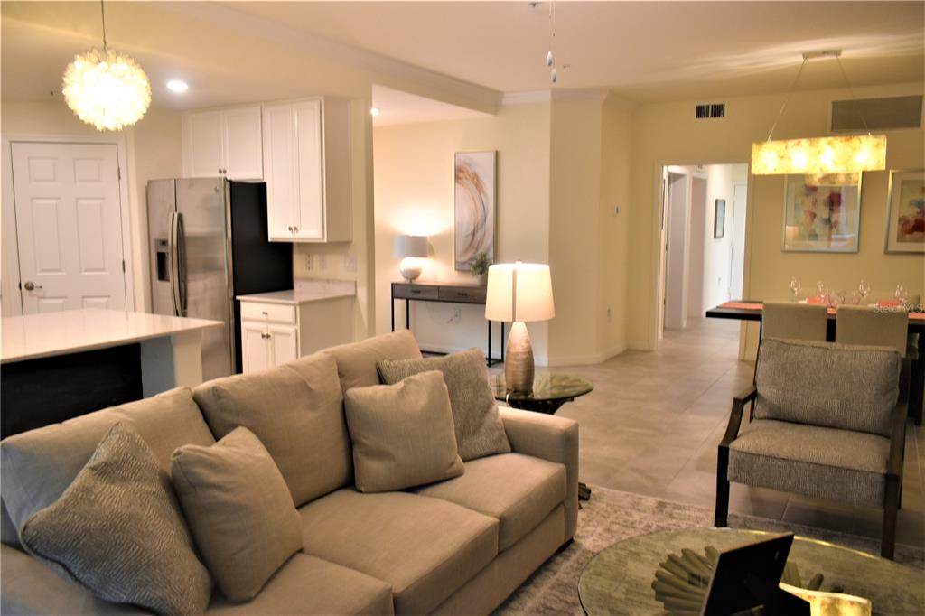 COACH HOMES 3/GRAN PARADISO PH - Residential Lease