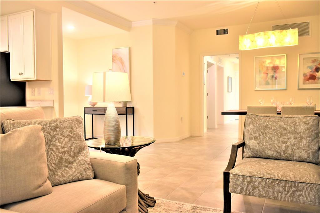 COACH HOMES 3/GRAN PARADISO PH - Residential Lease