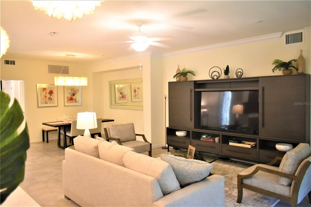 COACH HOMES 3/GRAN PARADISO PH - Residential Lease