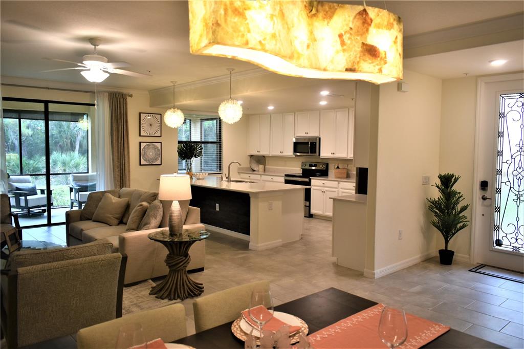 COACH HOMES 3/GRAN PARADISO PH - Residential Lease