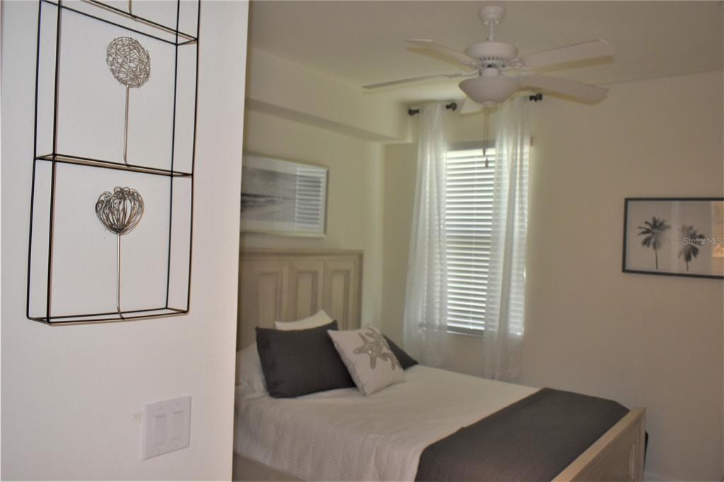 COACH HOMES 3/GRAN PARADISO PH - Residential Lease