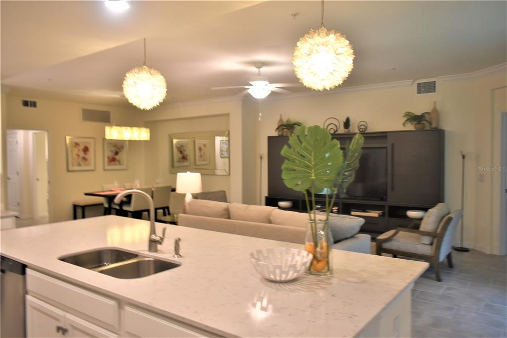 COACH HOMES 3/GRAN PARADISO PH - Residential Lease