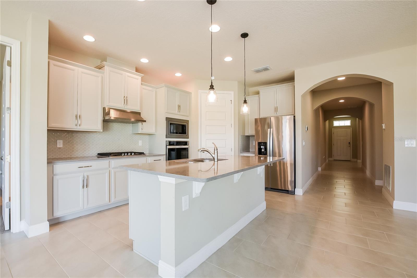 HUNTINGTON DOWNS - Residential