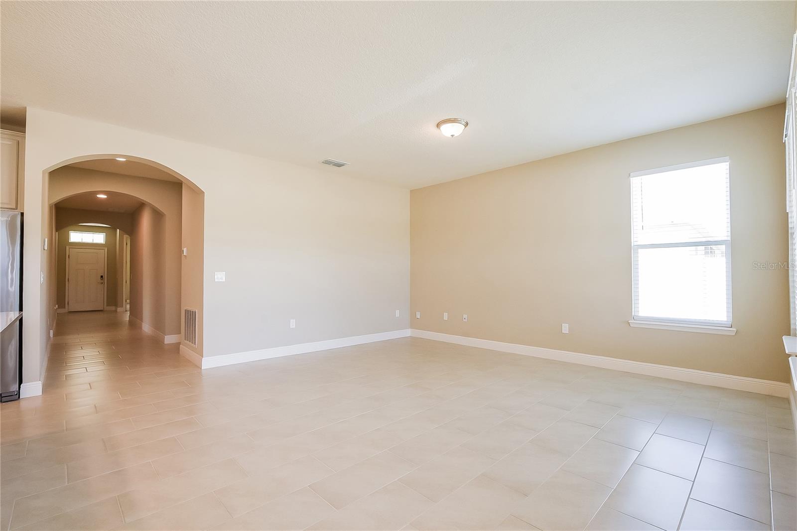 HUNTINGTON DOWNS - Residential