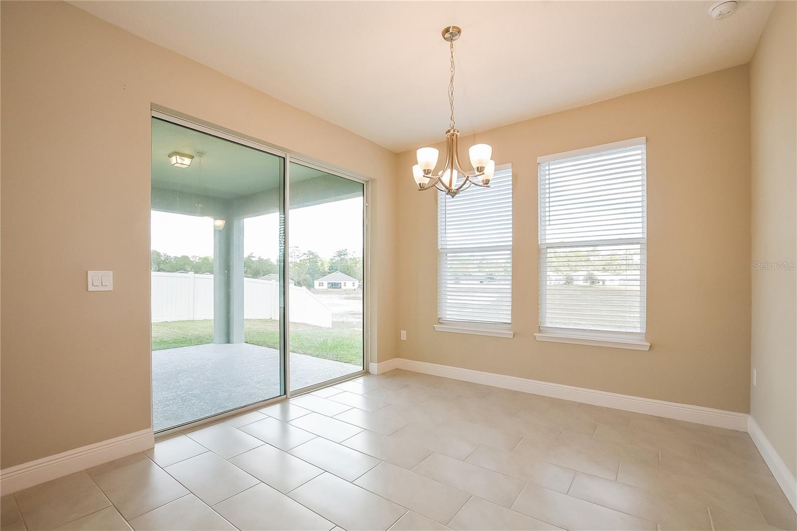 HUNTINGTON DOWNS - Residential