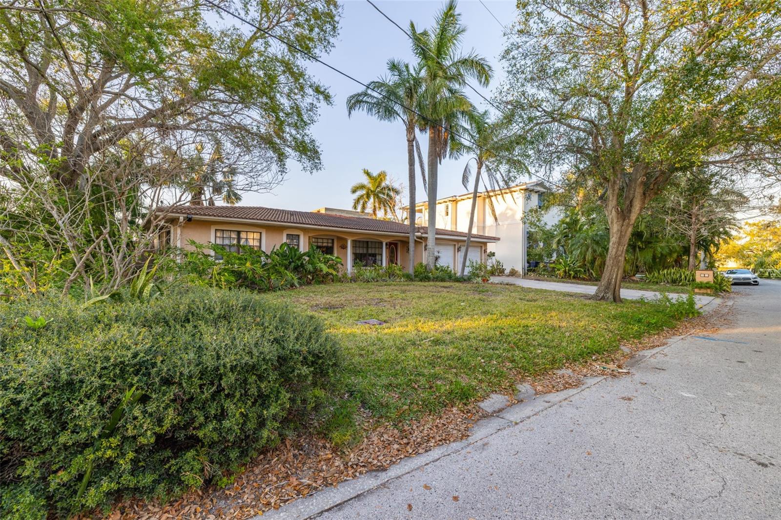 BAYSHORE ESTATES 4 - Land