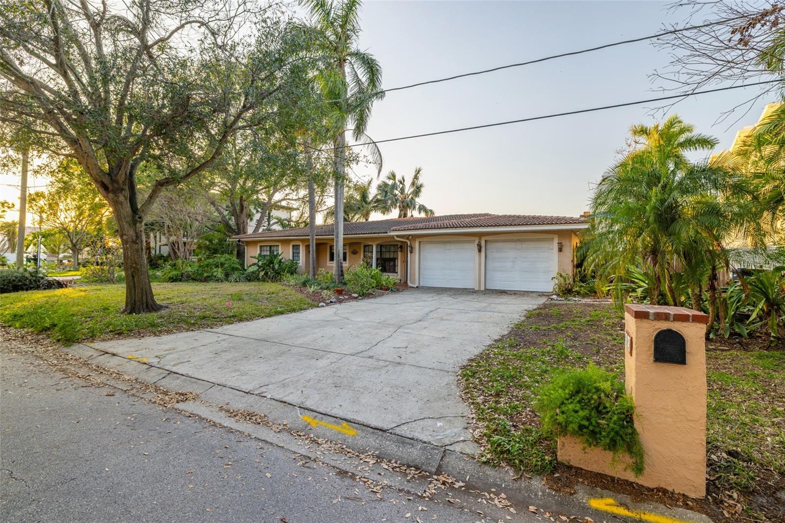 BAYSHORE ESTATES 4 - Land