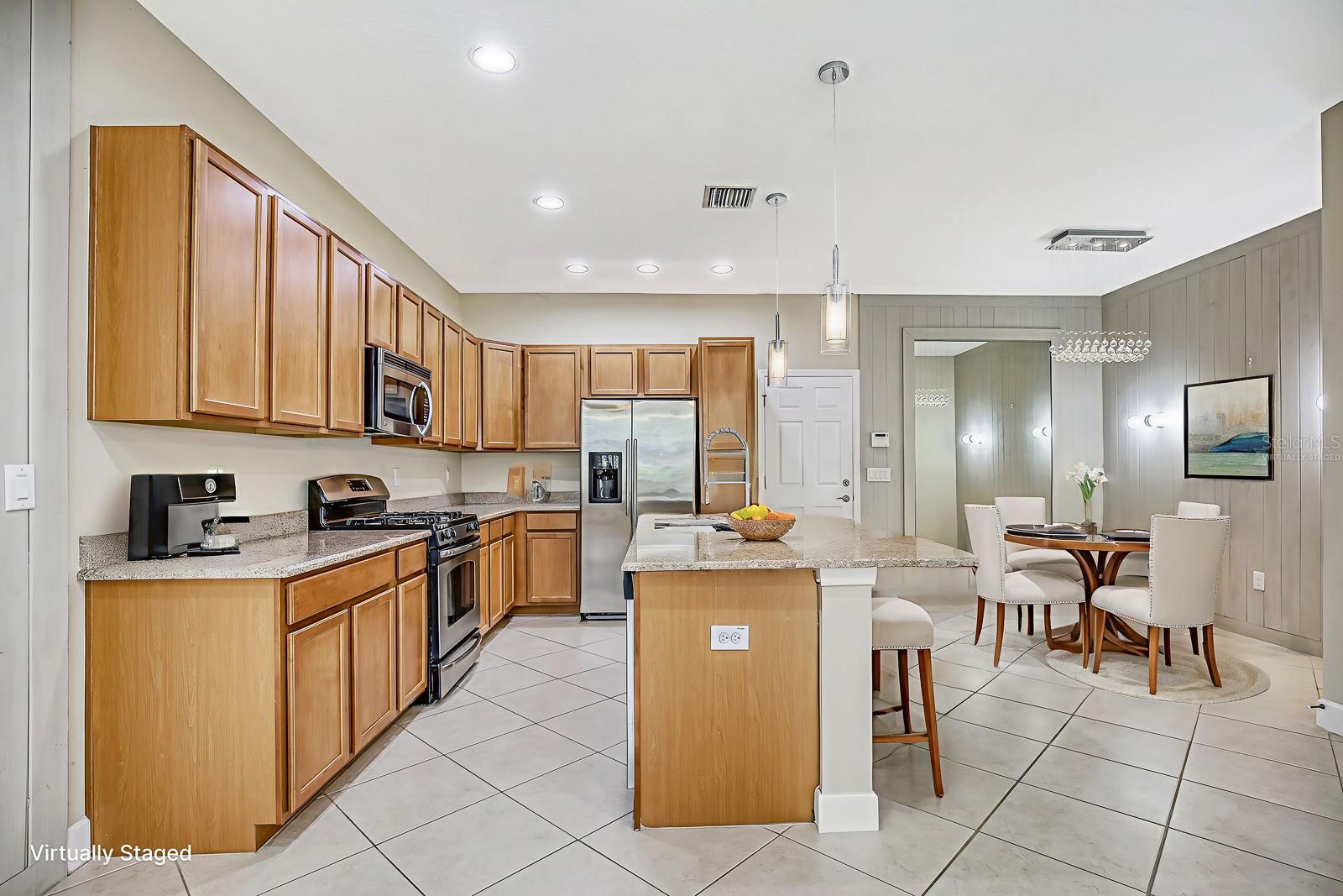 FISHHAWK RANCH TOWNCENTER PHAS - Residential Lease