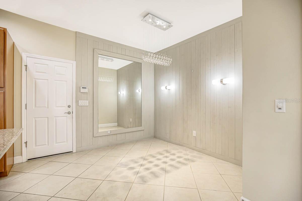 FISHHAWK RANCH TOWNCENTER PHAS - Residential Lease