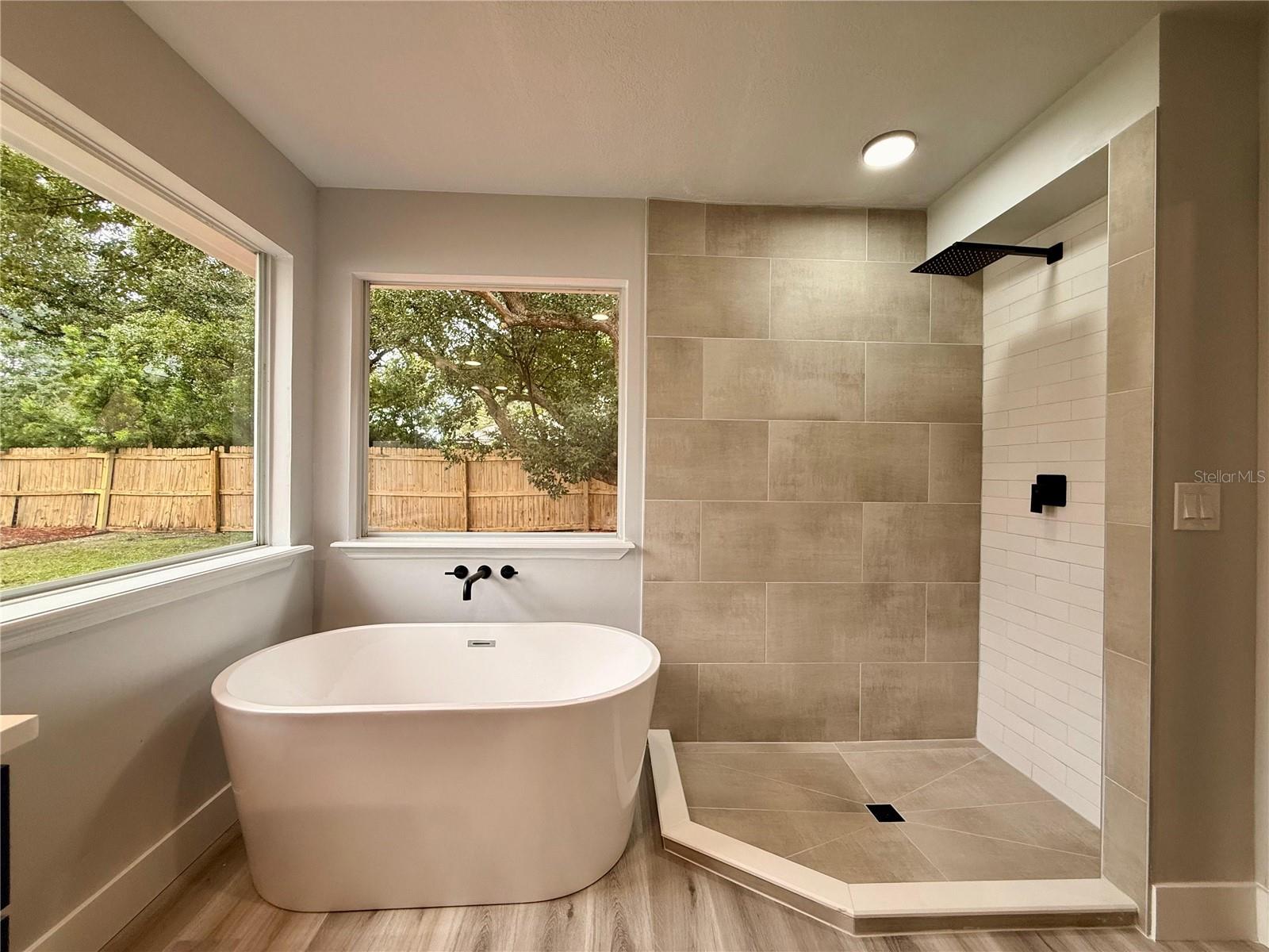 ALAFAYA WOODS PH 22 - Residential