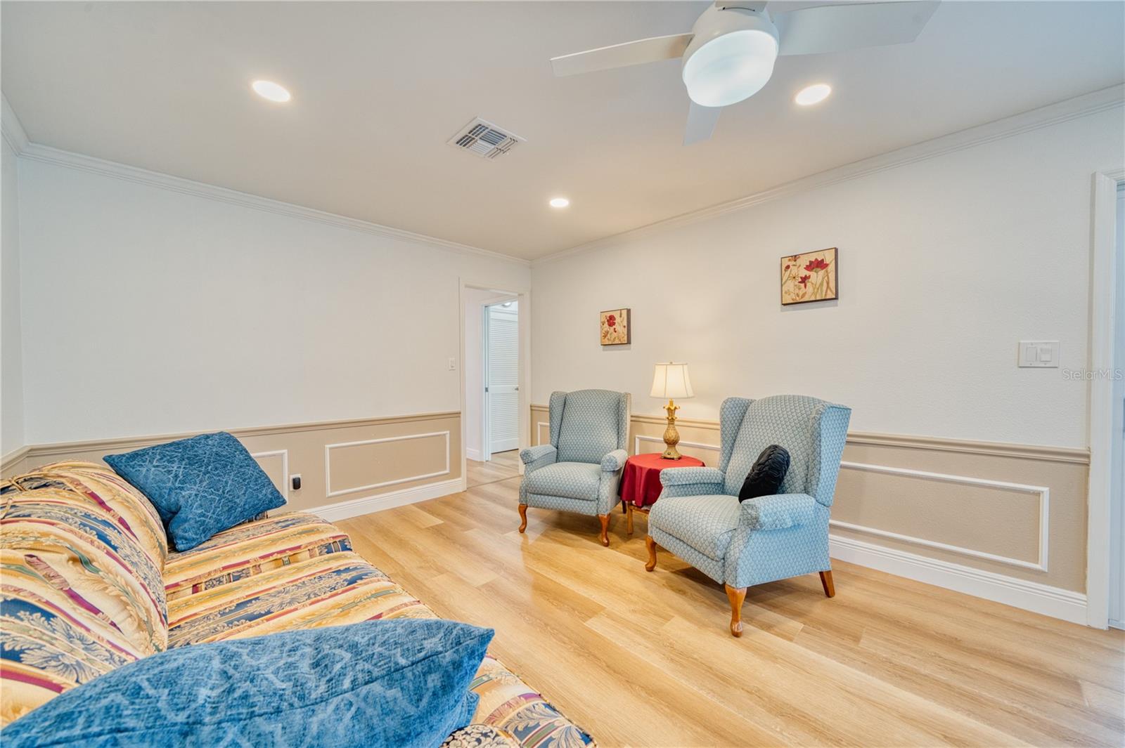 2084 COUNTRYSIDE CIRCLE S 25