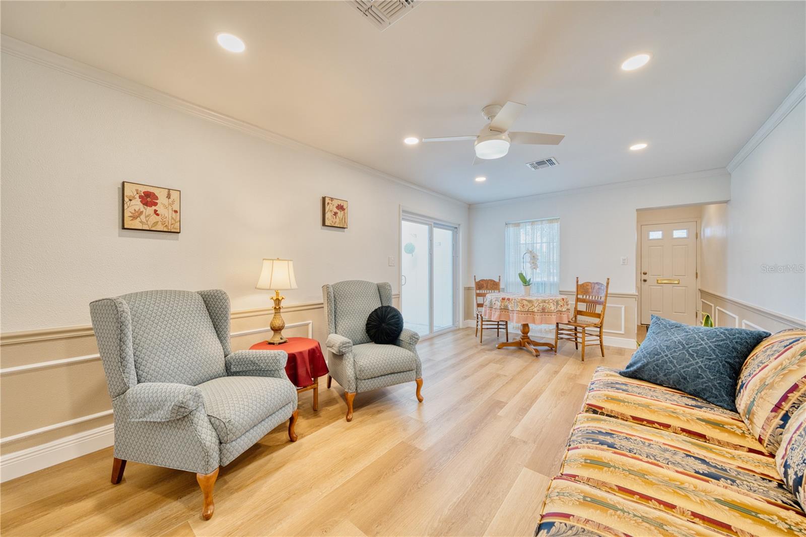 2084 COUNTRYSIDE CIRCLE S 25