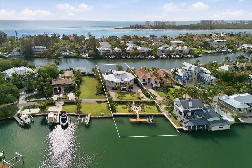 Photo of 4034 Roberts Point Road, Sarasota, FL 34242 (MLS # A4702241)