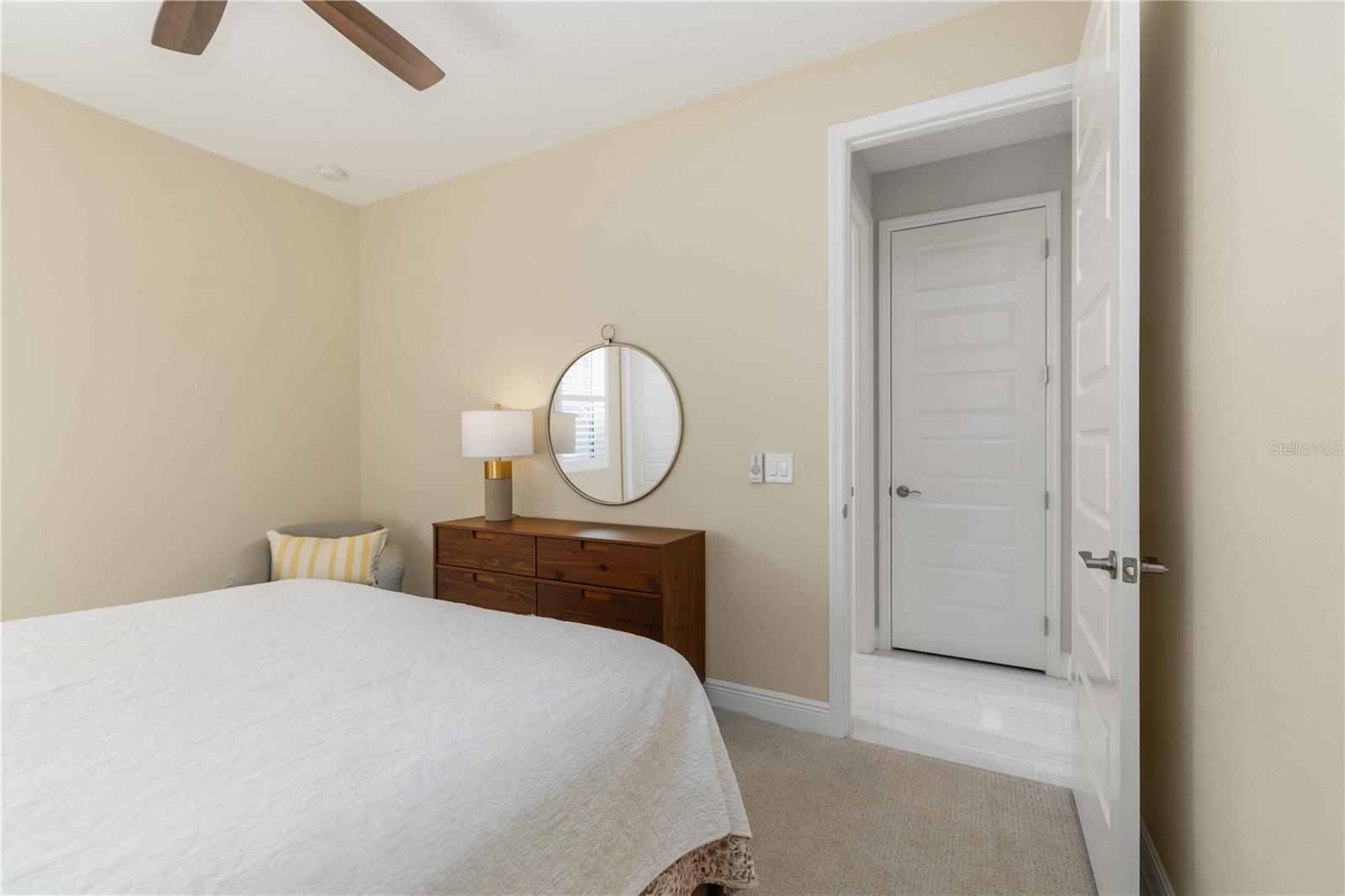 LAKEHOUSE COVE/WATERSIDE PH 4 - Residential