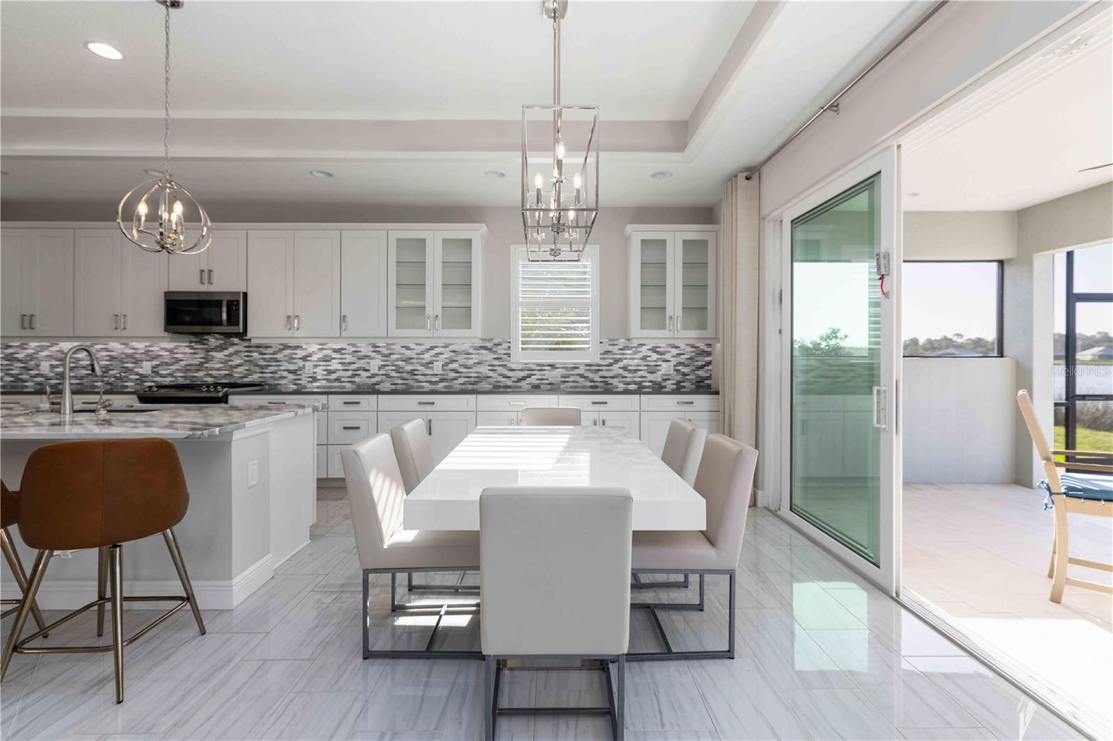 LAKEHOUSE COVE/WATERSIDE PH 4 - Residential