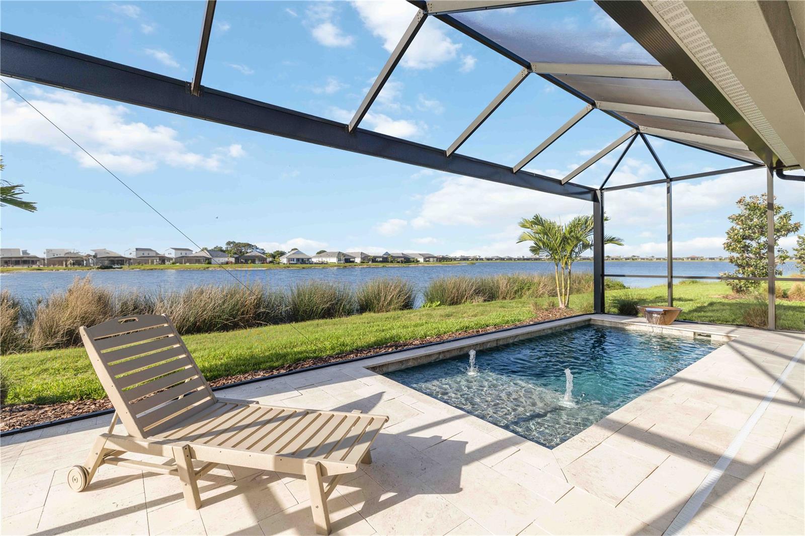 LAKEHOUSE COVE/WATERSIDE PH 4 - Residential