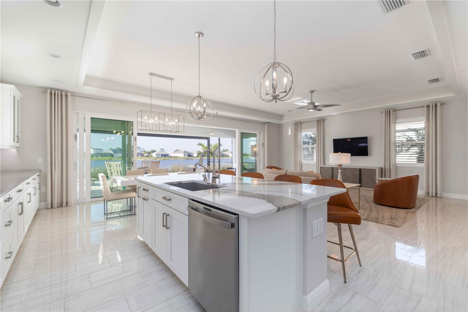 LAKEHOUSE COVE/WATERSIDE PH 4 - Residential