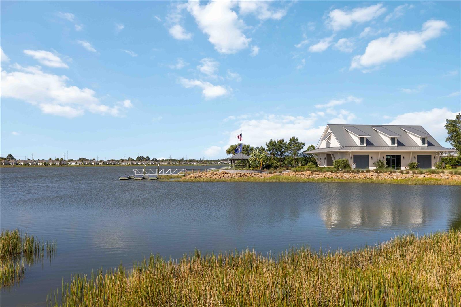 LAKEHOUSE COVE/WATERSIDE PH 4 - Residential