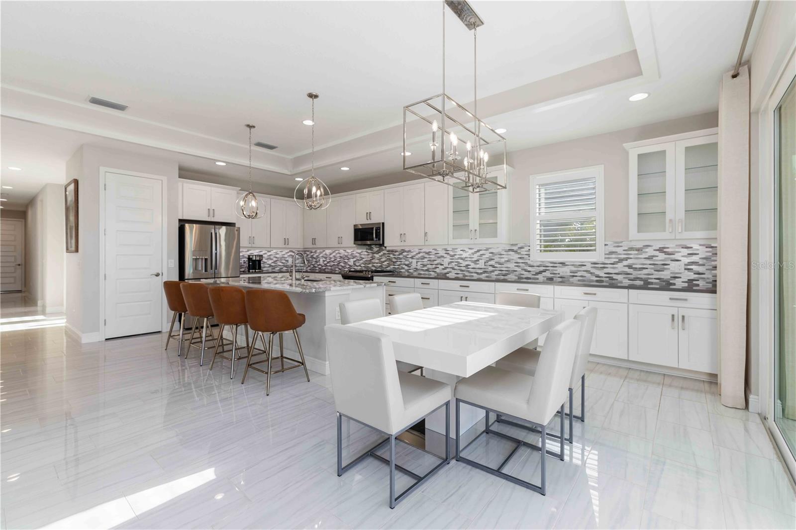 LAKEHOUSE COVE/WATERSIDE PH 4 - Residential