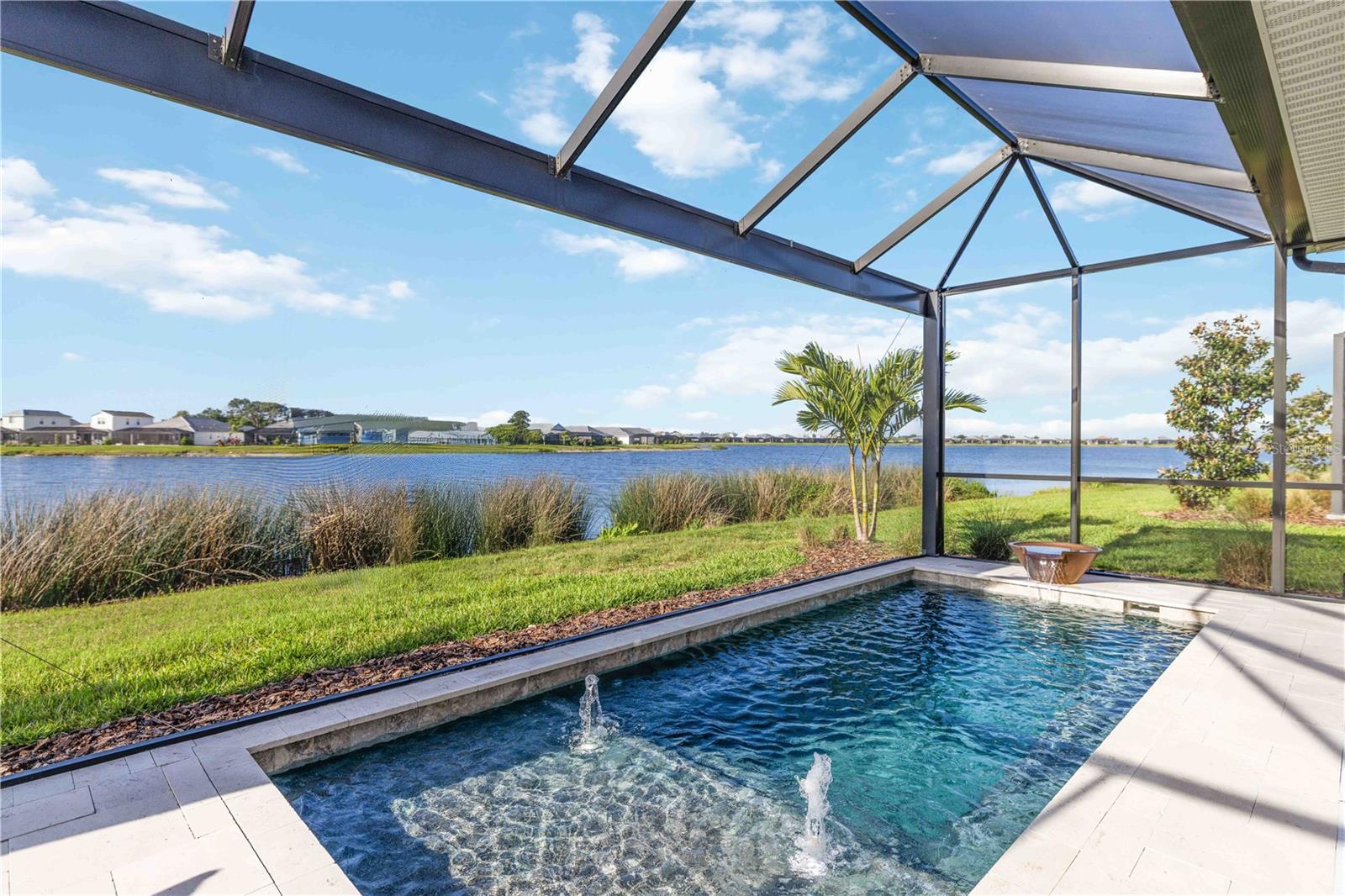 LAKEHOUSE COVE/WATERSIDE PH 4 - Residential