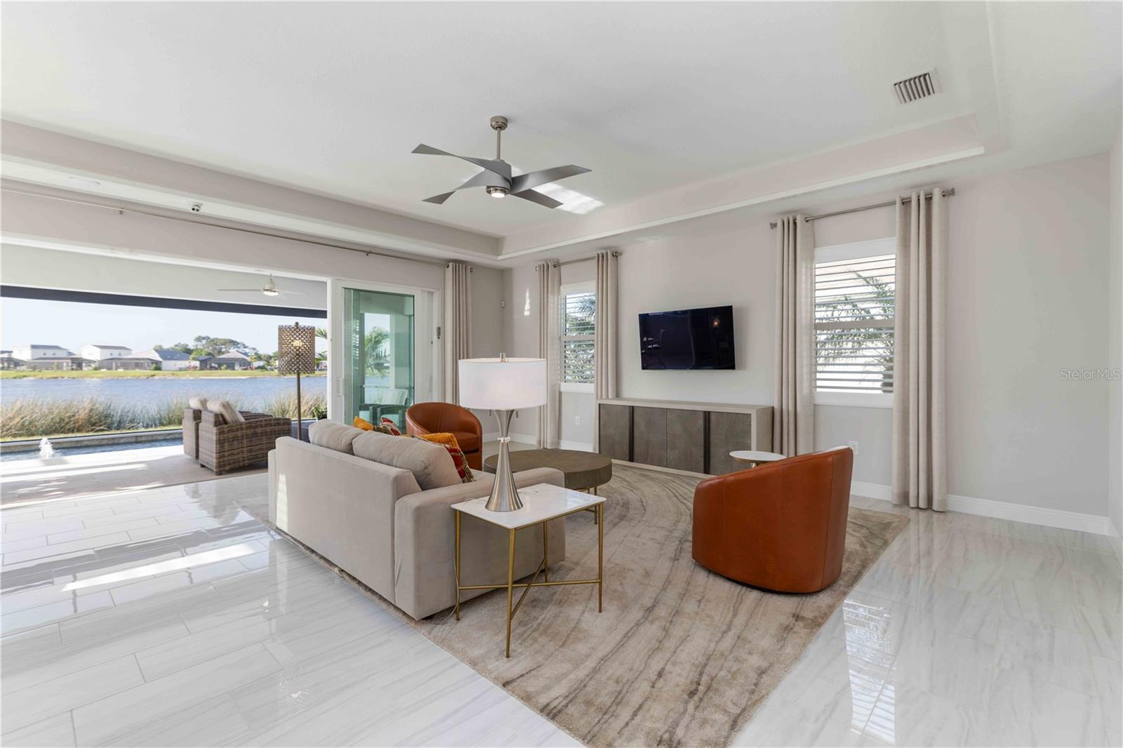 LAKEHOUSE COVE/WATERSIDE PH 4 - Residential