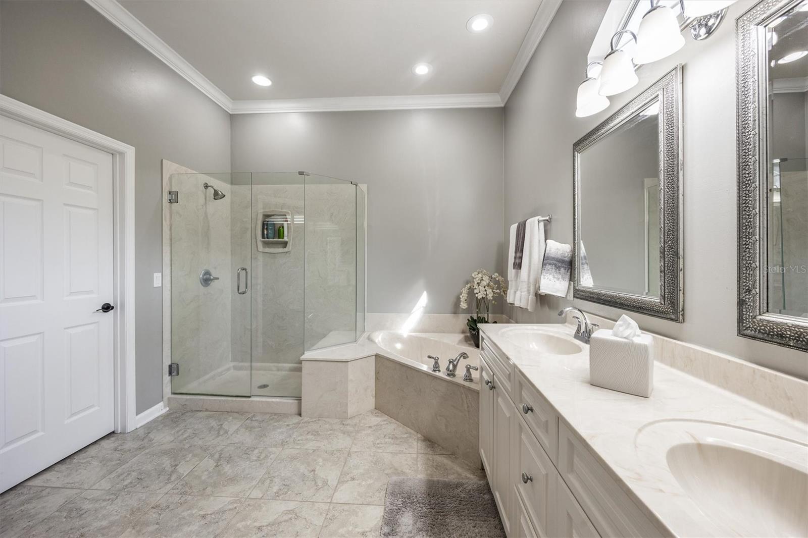 ARBOR GREENS - Residential