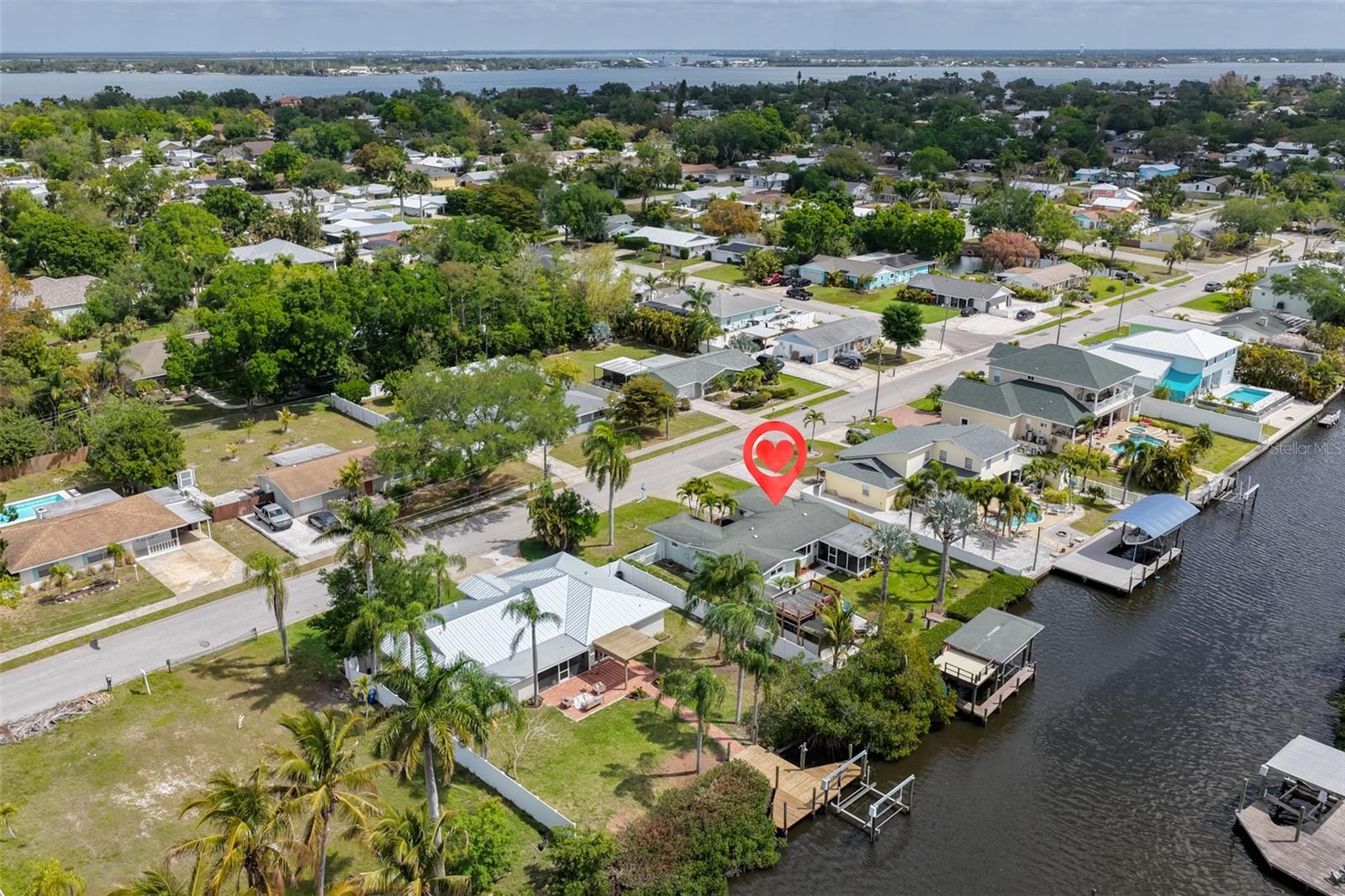 REPLAT OF BONAIRE BAYOU - Residential