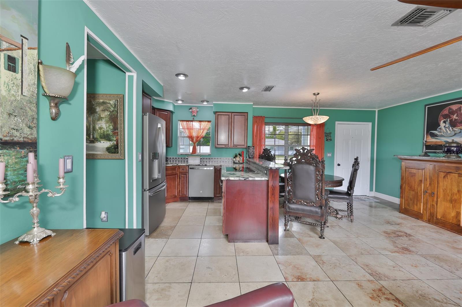 REPLAT OF BONAIRE BAYOU - Residential