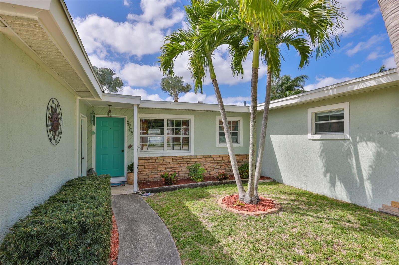 REPLAT OF BONAIRE BAYOU - Residential