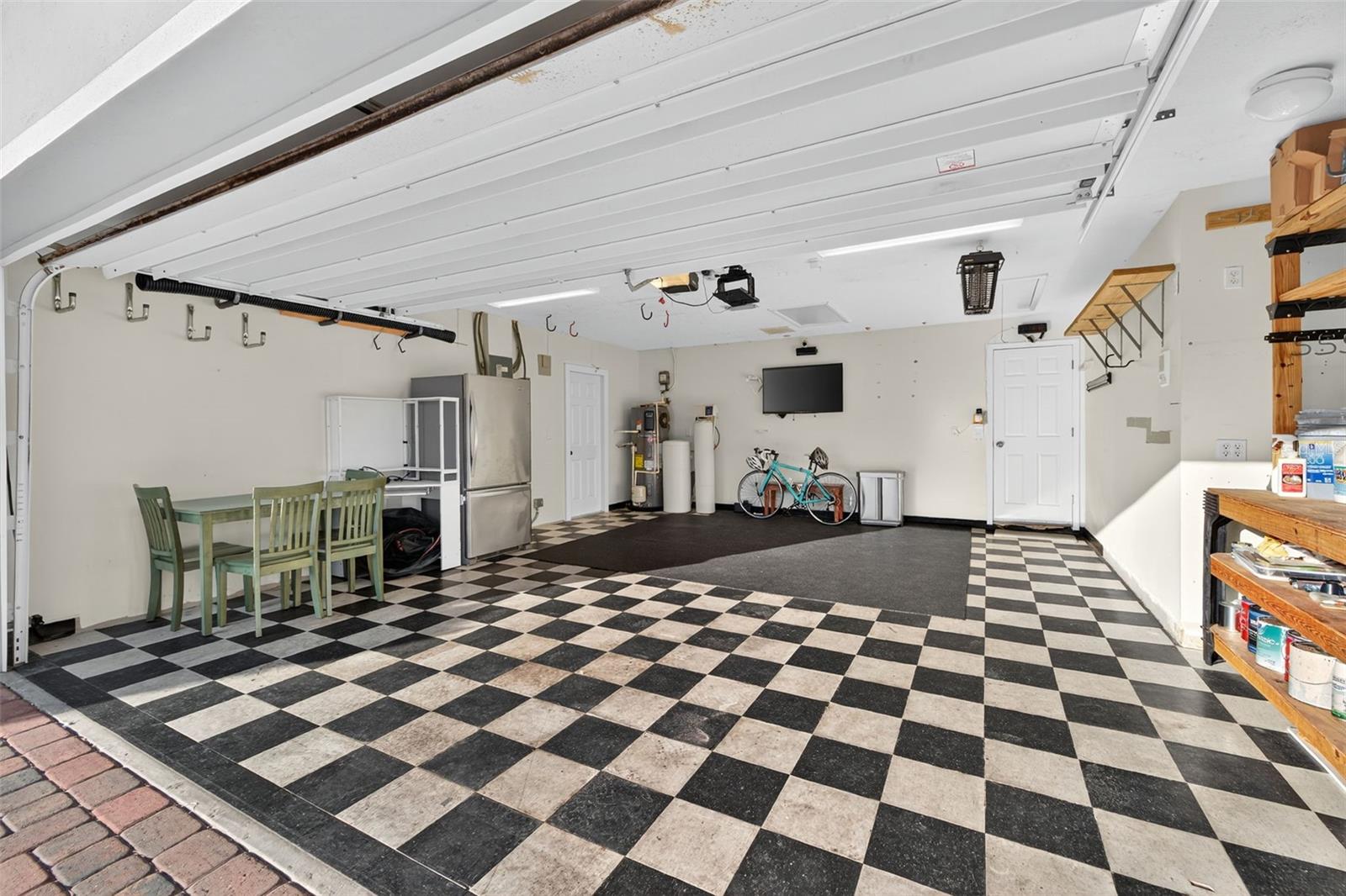 VENETIAN PLACE SUB - Residential