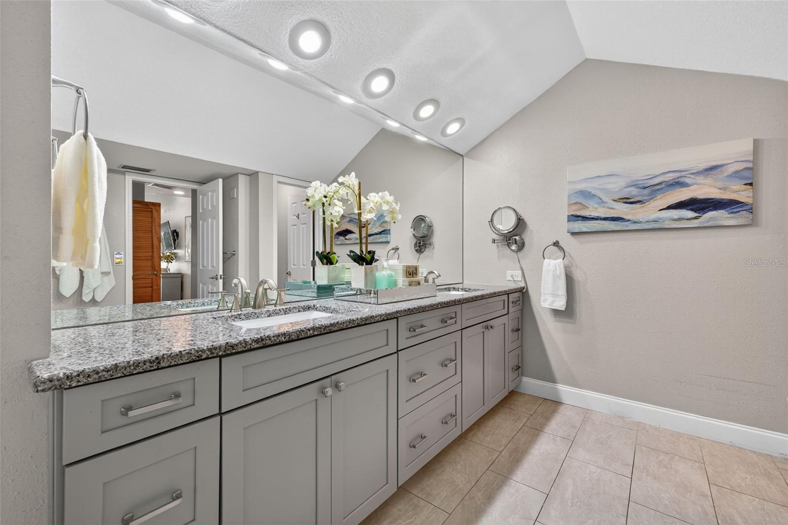 VENETIAN PLACE SUB - Residential