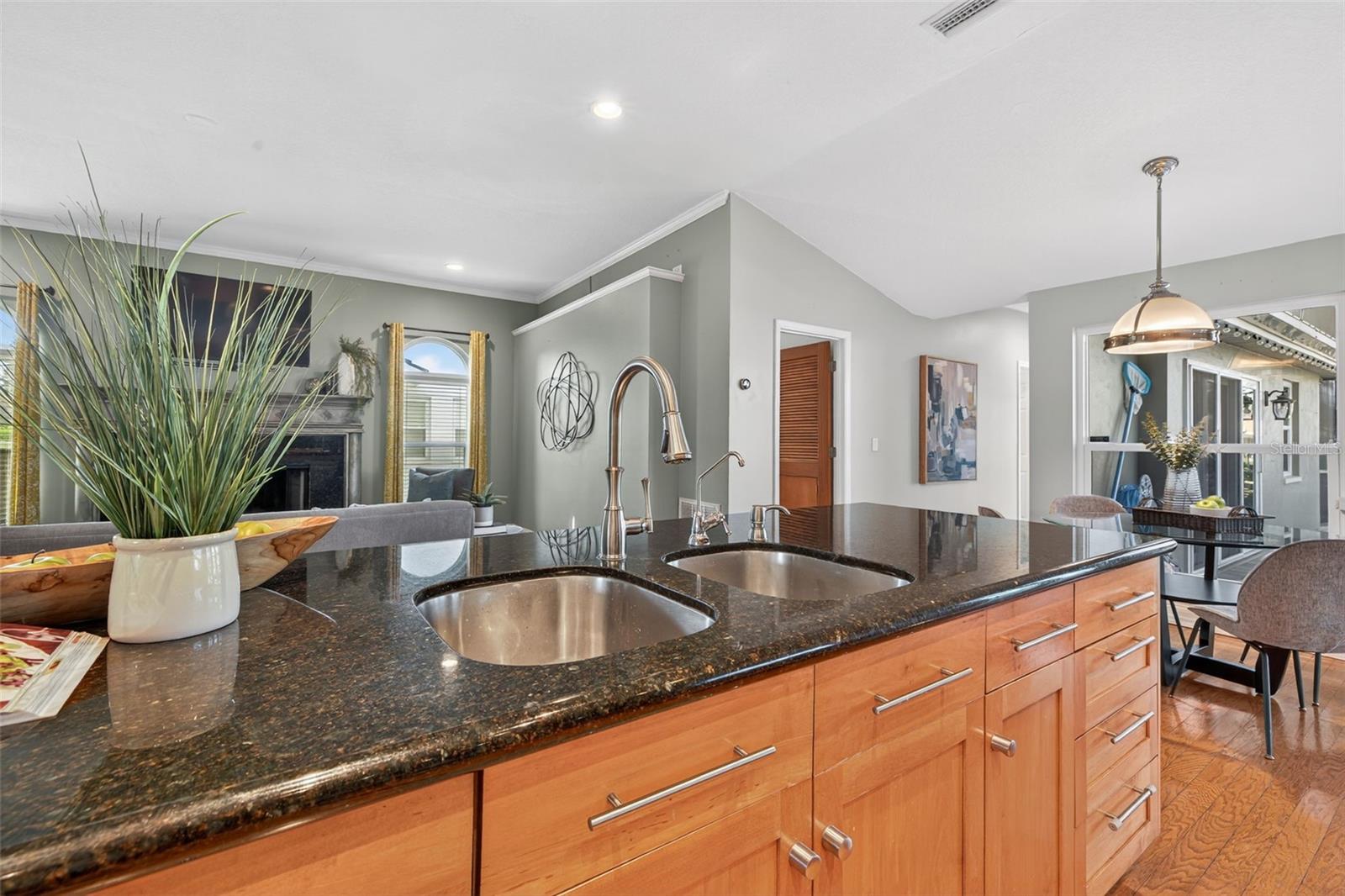 VENETIAN PLACE SUB - Residential