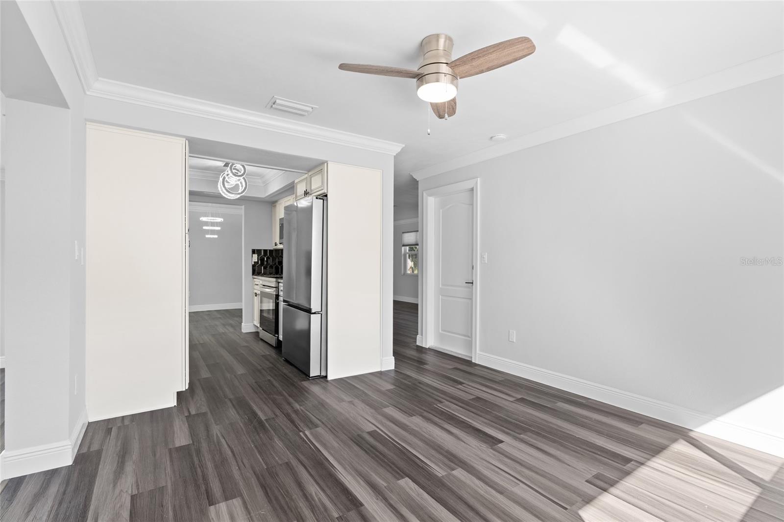 IMPERIAL GROVES - Residential