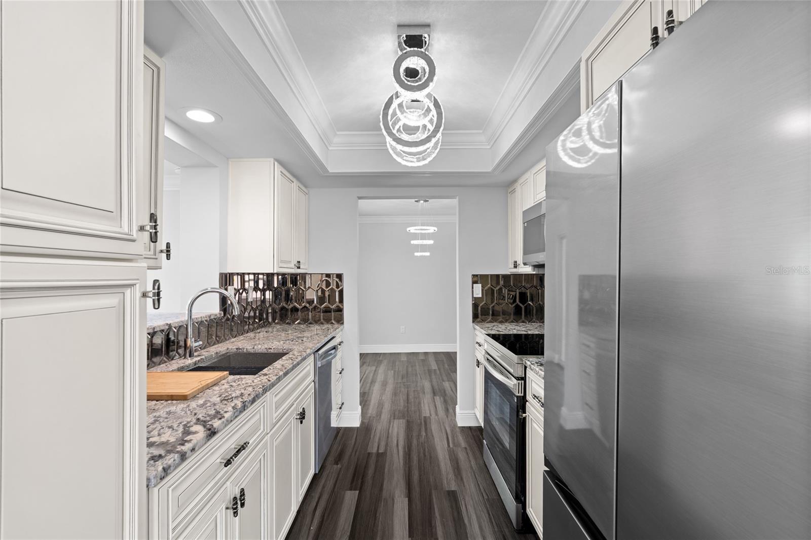 IMPERIAL GROVES - Residential