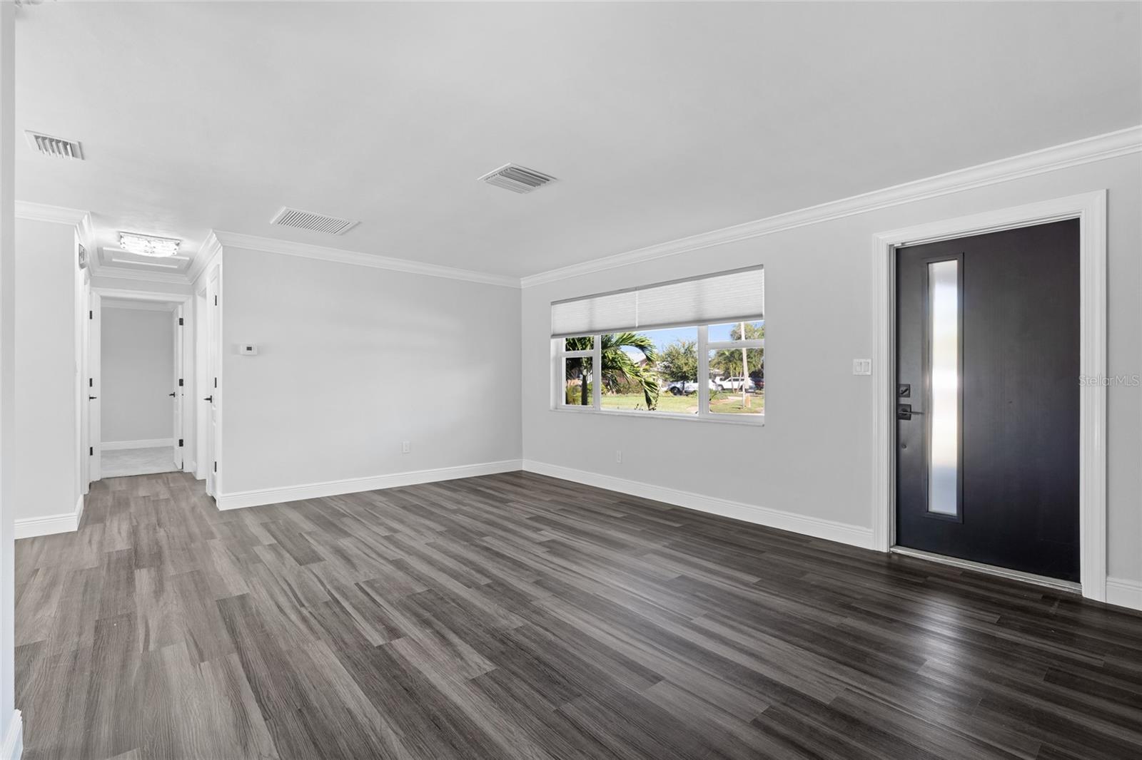 IMPERIAL GROVES - Residential