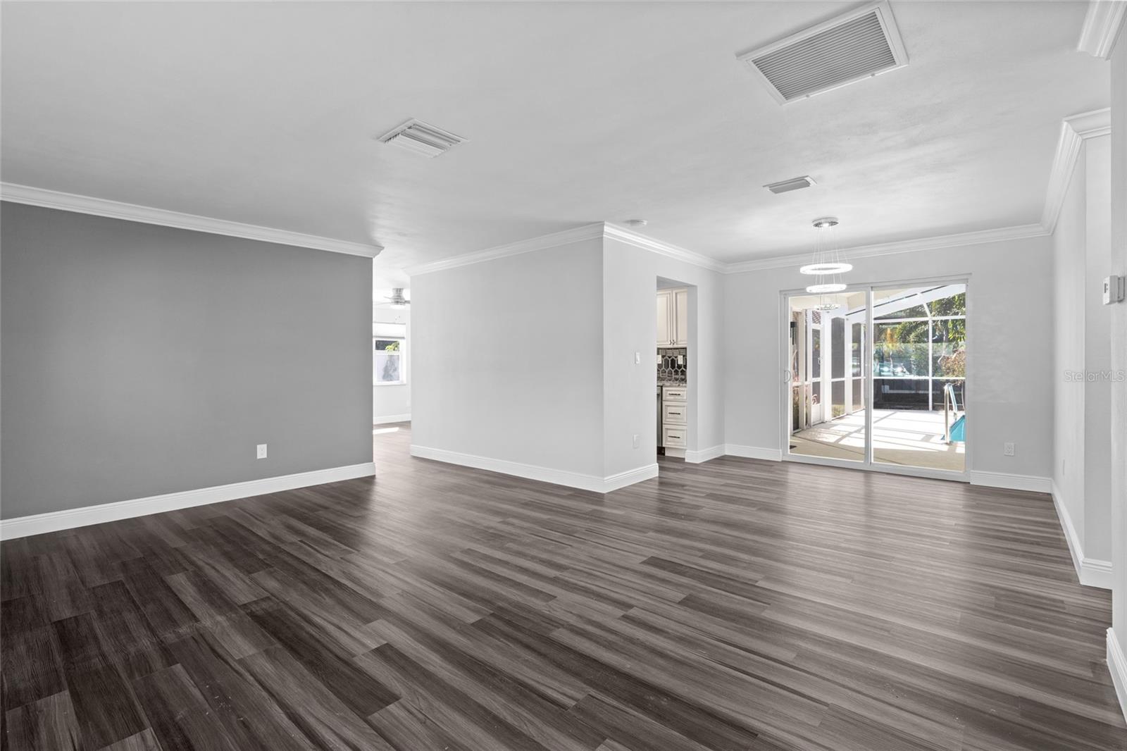 IMPERIAL GROVES - Residential