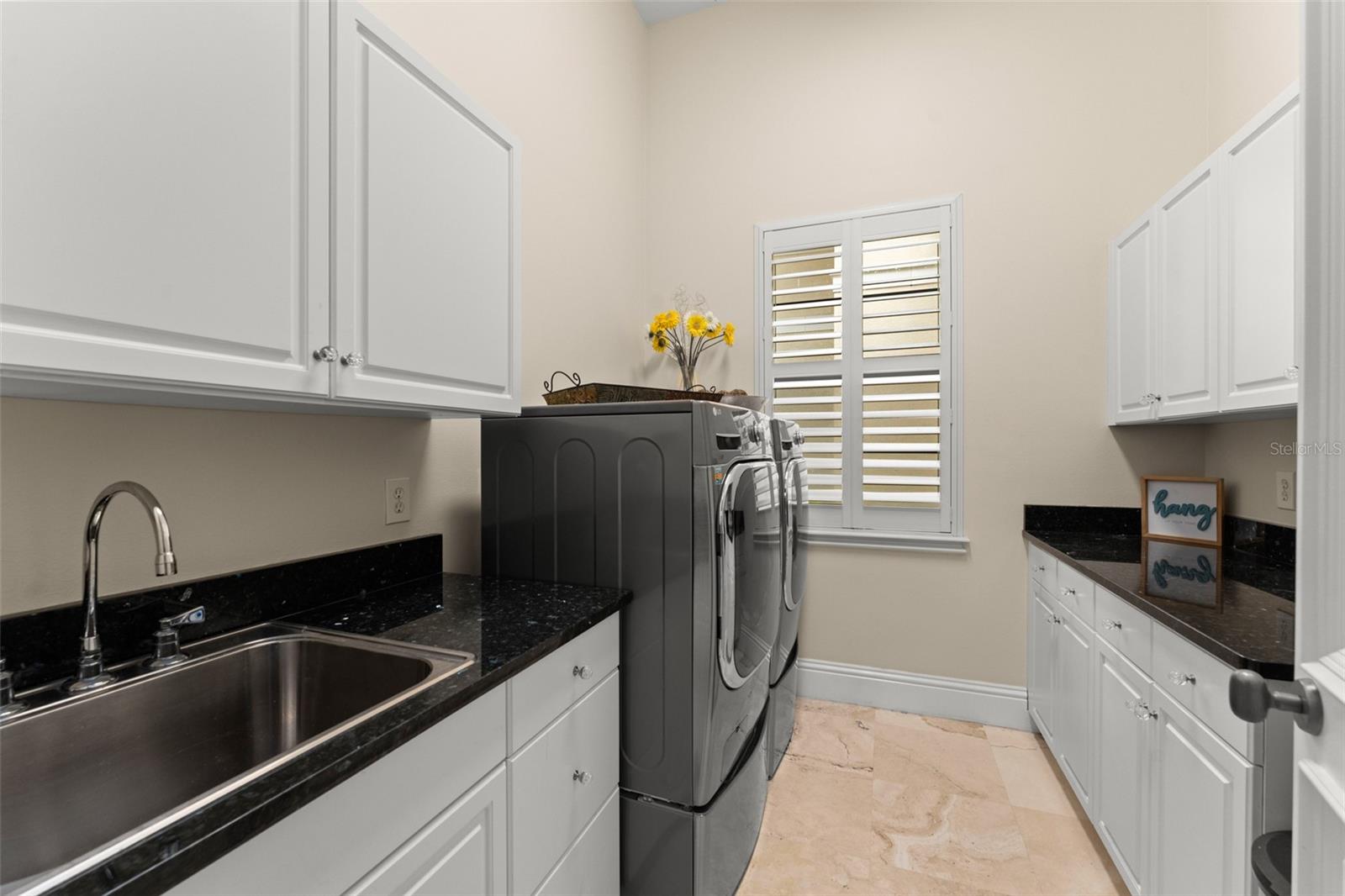 CHAINE DU LAC - Residential