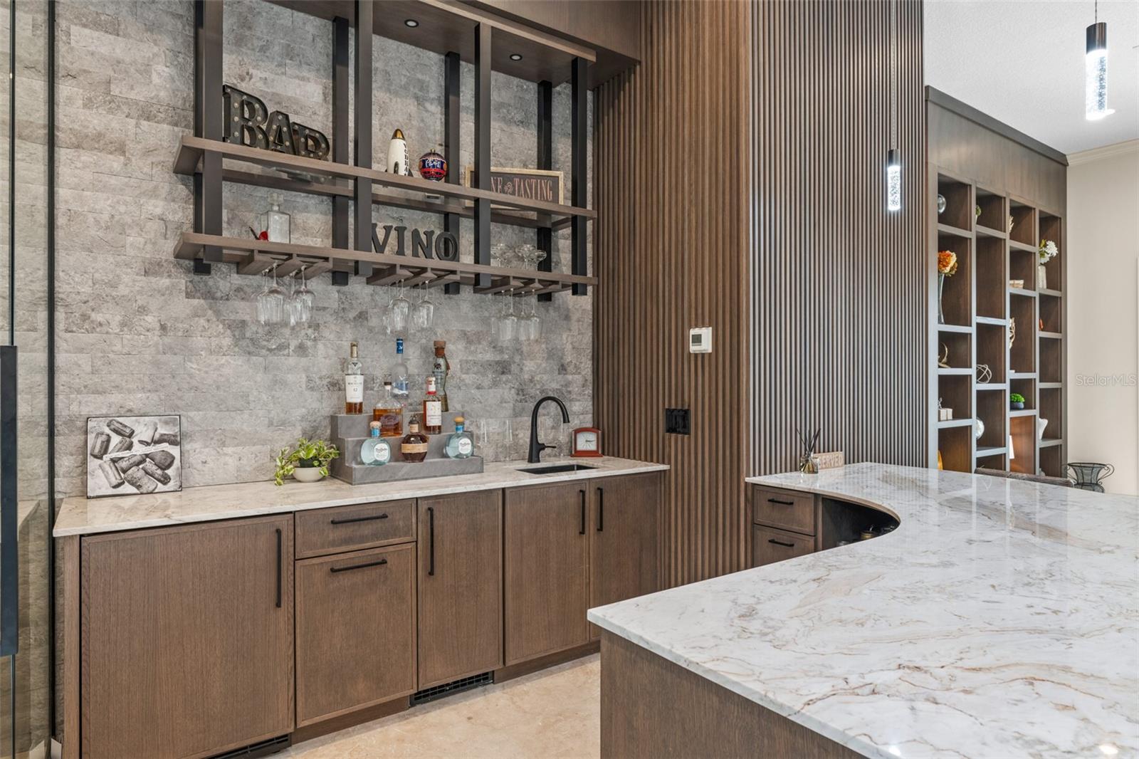 CHAINE DU LAC - Residential