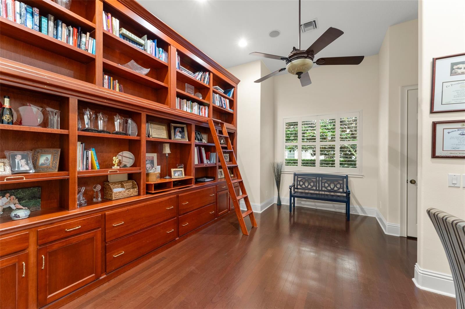 CHAINE DU LAC - Residential