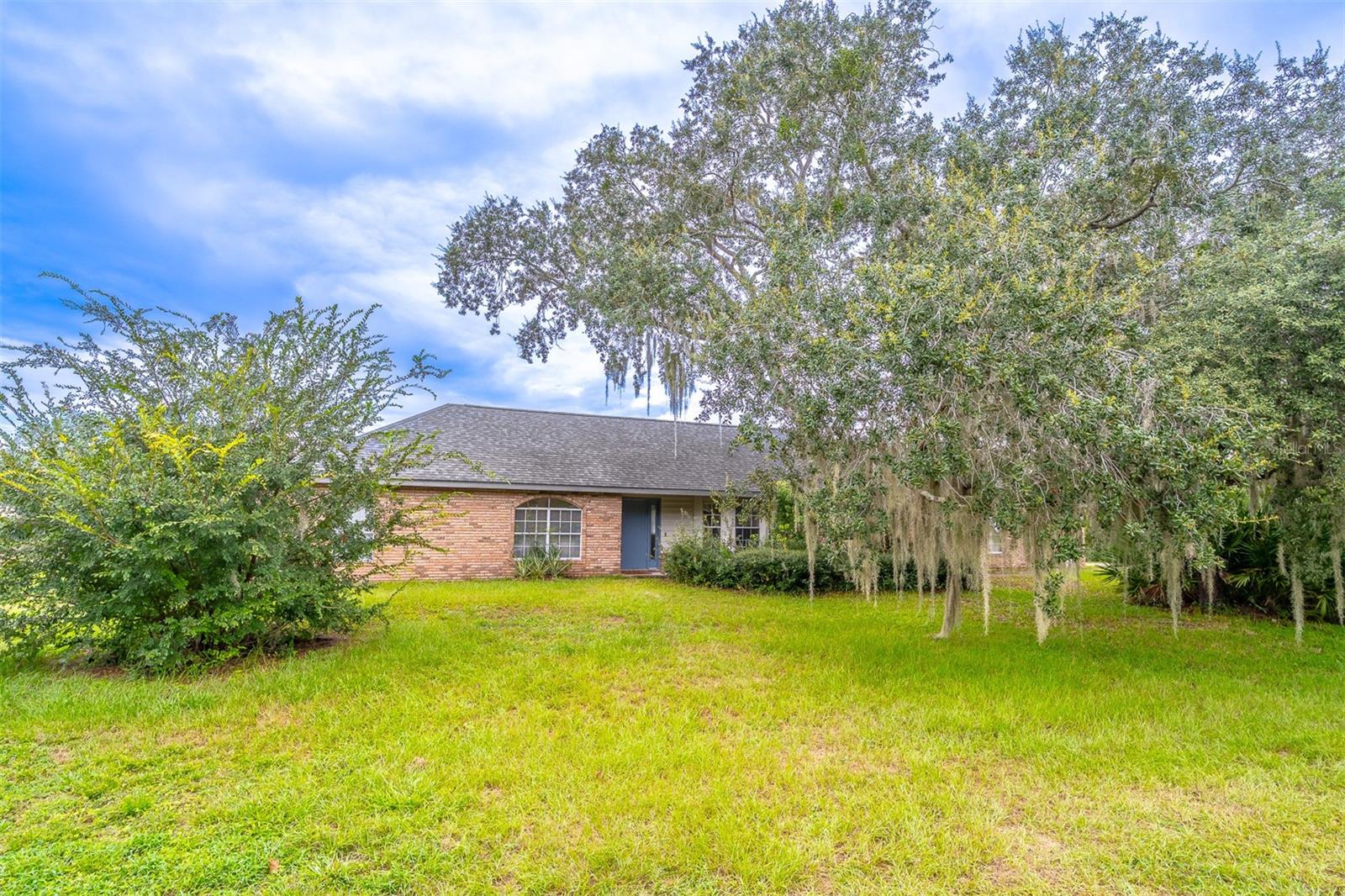 2366 SALEM DRIVE