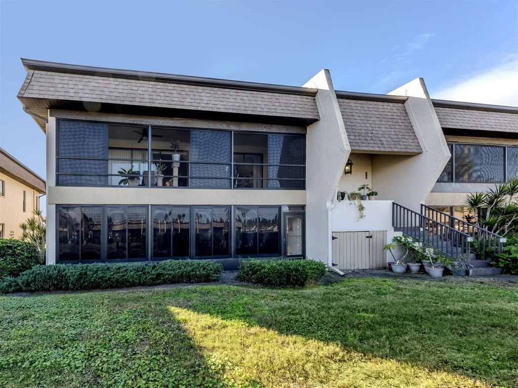 Photo of 1737 Bonitas Circle #1724-D, Venice, FL 34293 (MLS # N6141540)