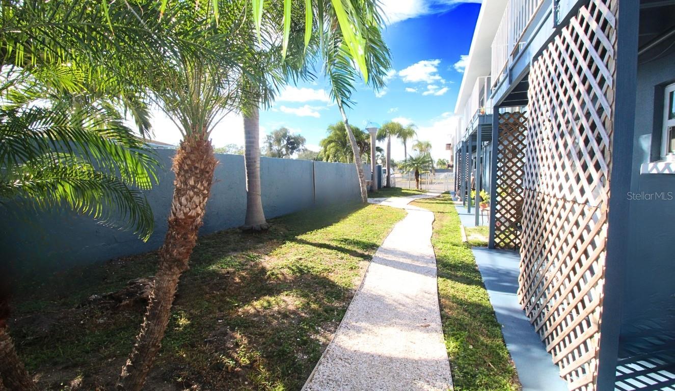 SOUTH GATE - Residential Lease