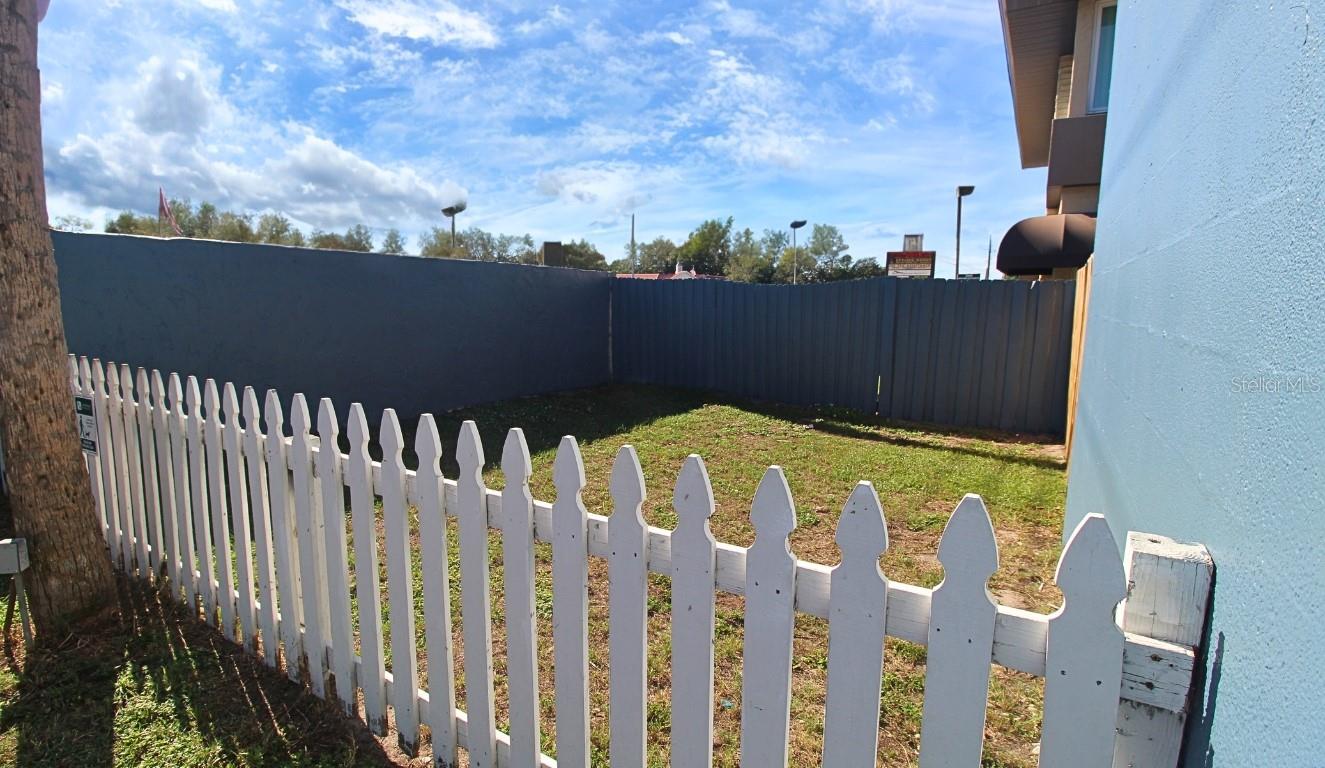 SOUTH GATE - Residential Lease