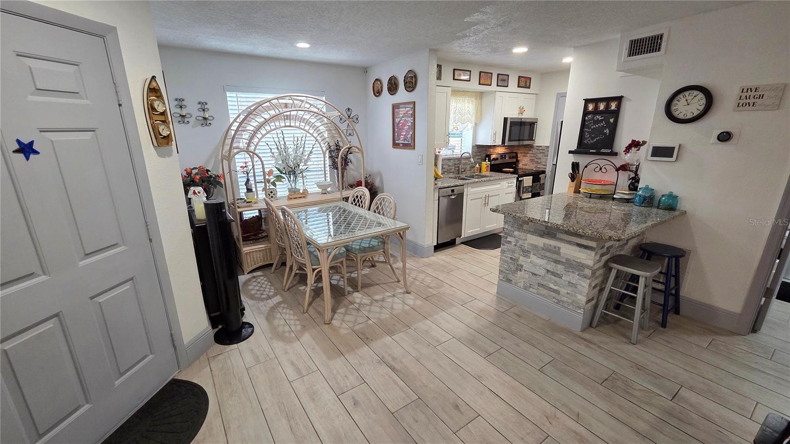 THE GRAND RESERVE CONDO - Residential