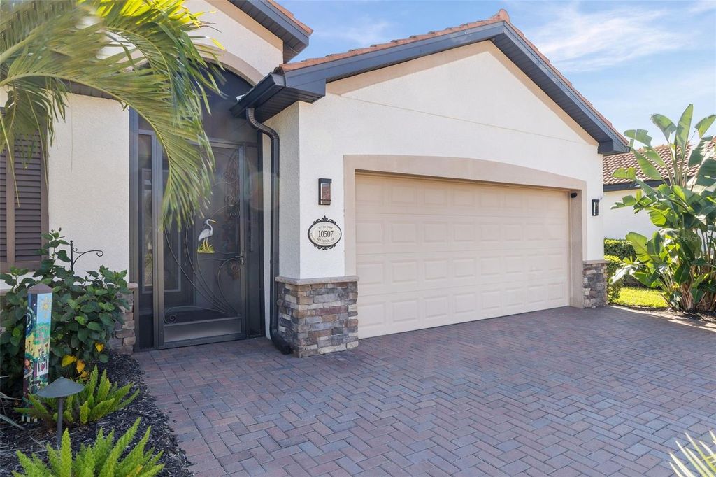Photo of 10507 Medjool Drive, Venice, FL 34293 (MLS # A4677553)