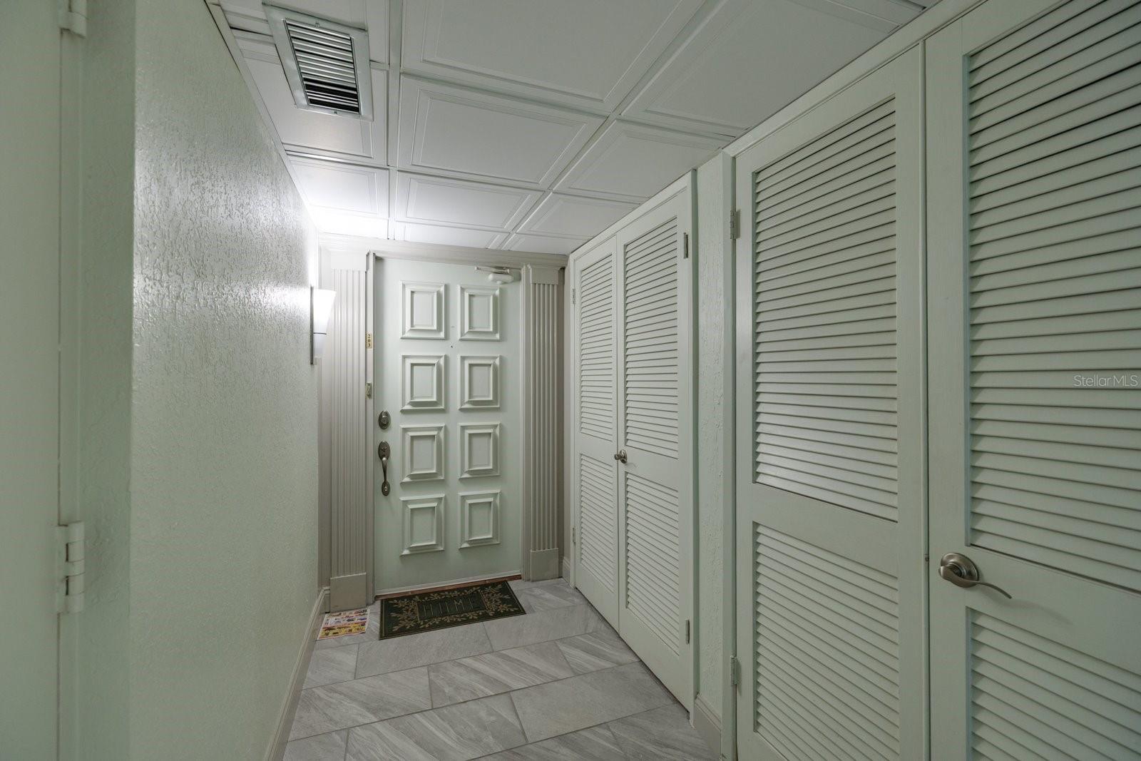 CLUB REDINGTON CONDO THE - Residential
